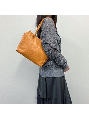 Chanel CC Logo Quilted Tote Orange Leather No 5 Vintage